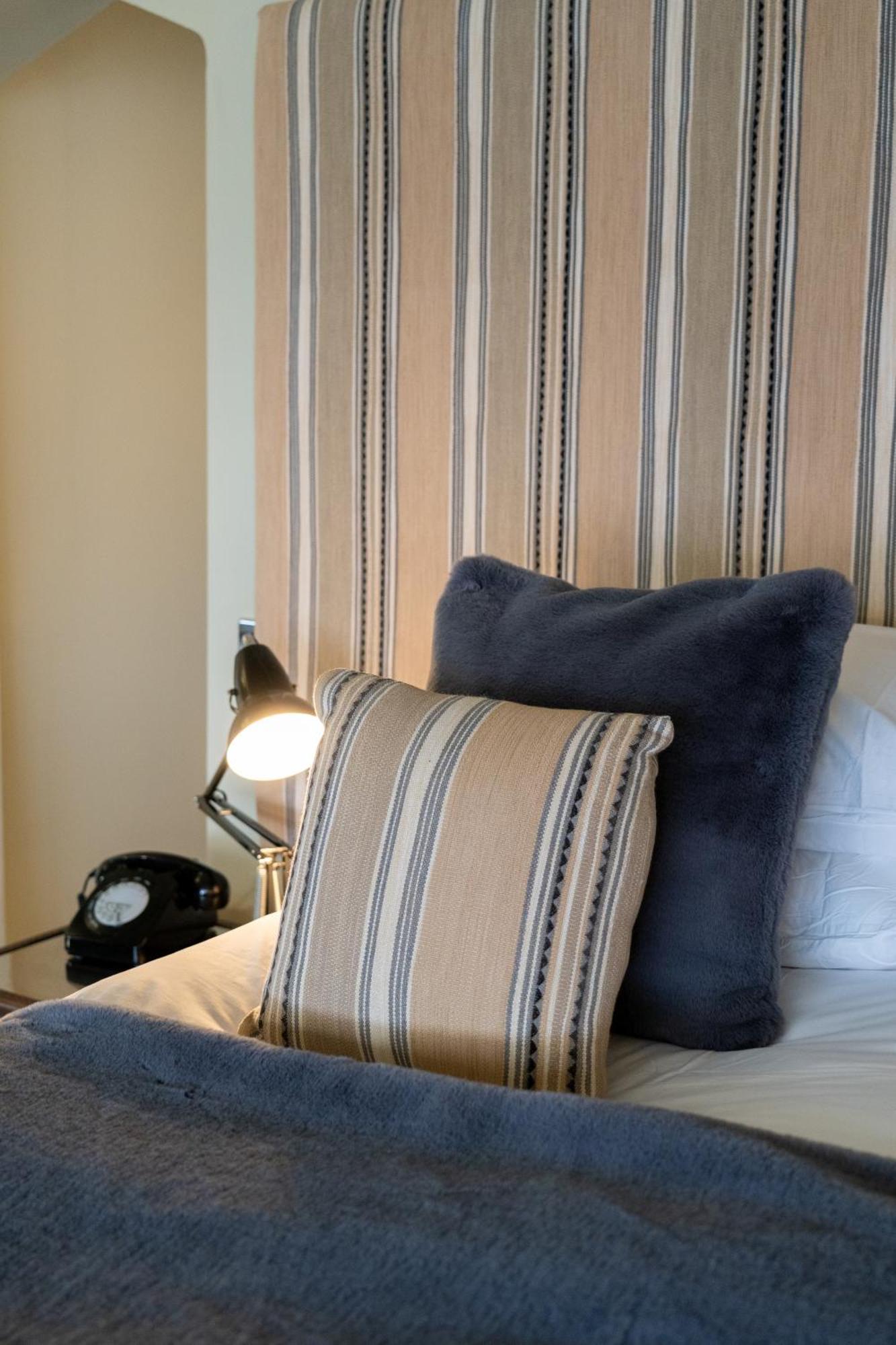 הארוויץ' The Pier Hotel מראה חיצוני תמונה