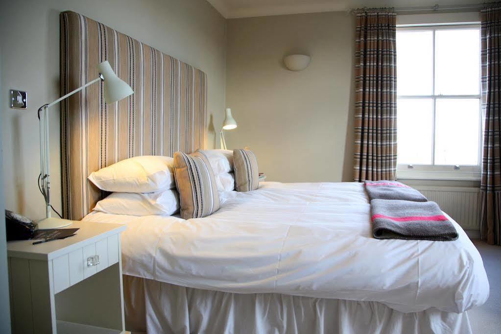הארוויץ' The Pier Hotel מראה חיצוני תמונה